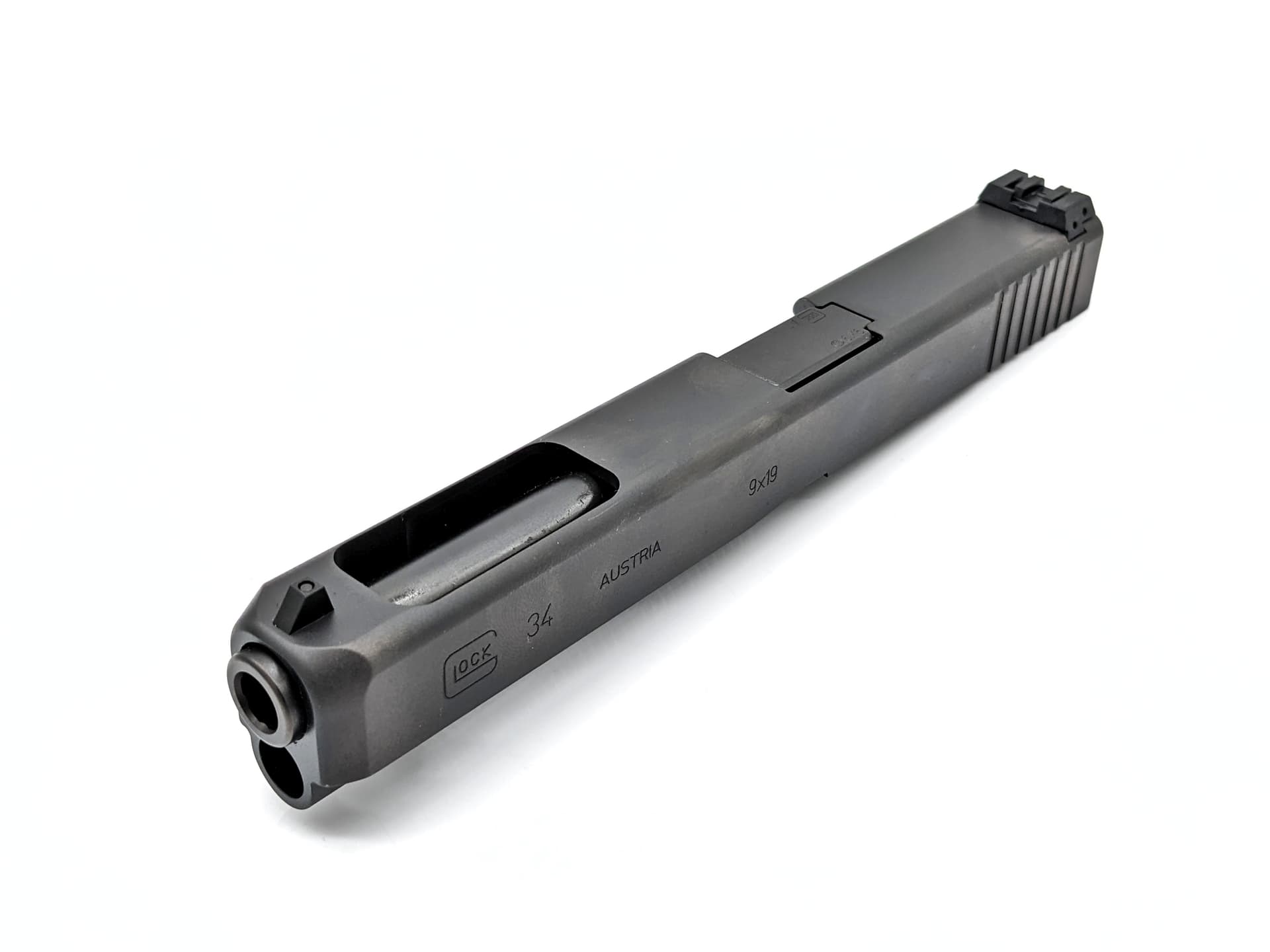 Glock 17 Gen 5 slide for Precision Engineering and Reliable Performance