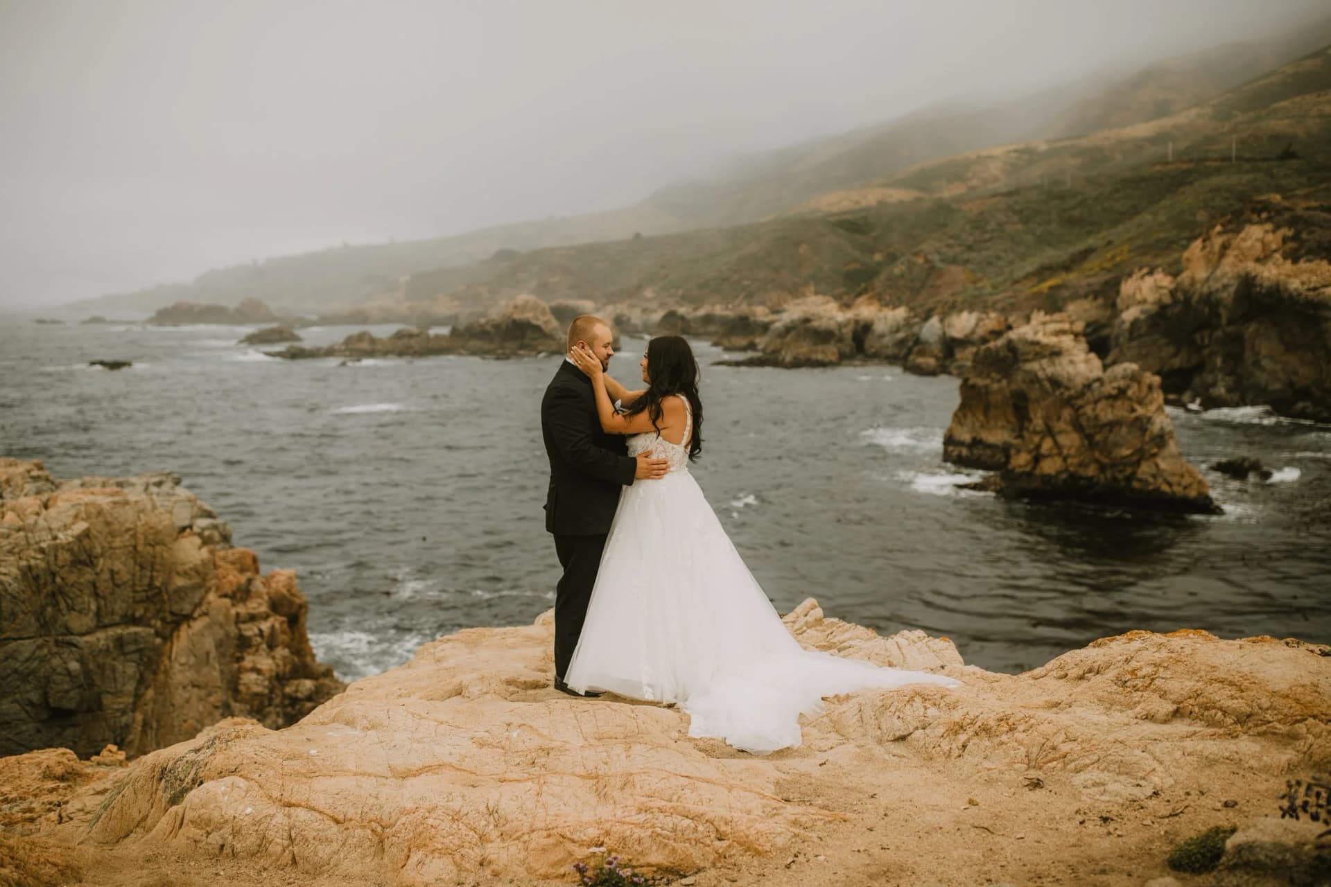 Big Sur Wedding Photographer: Capturing Cliffs, Ocean &amp; Love