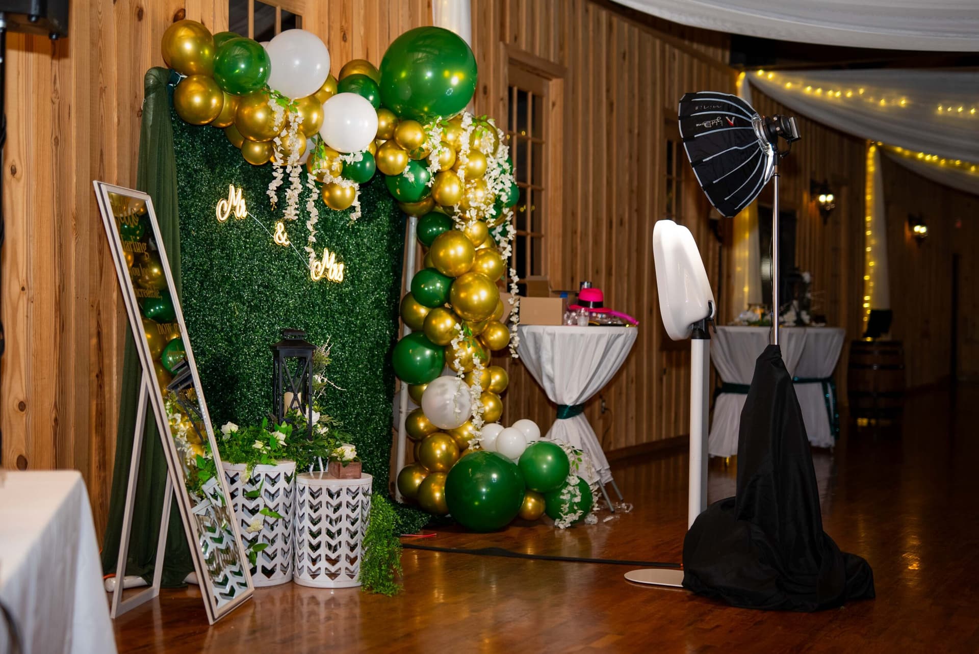 Affordable Event Photo Booth Rental for Weddings and Parties