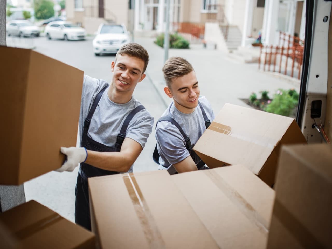 Top Calgary Movers for Local and Long Distance Moves