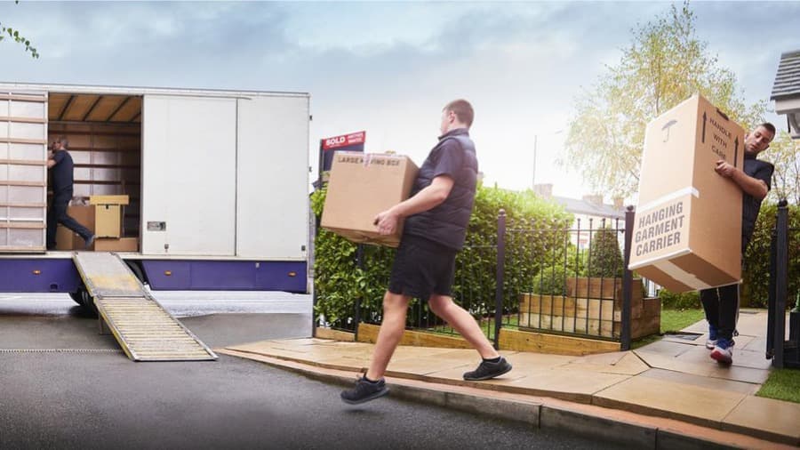Calgary Movers with Purpose-Built Moving Vehicles