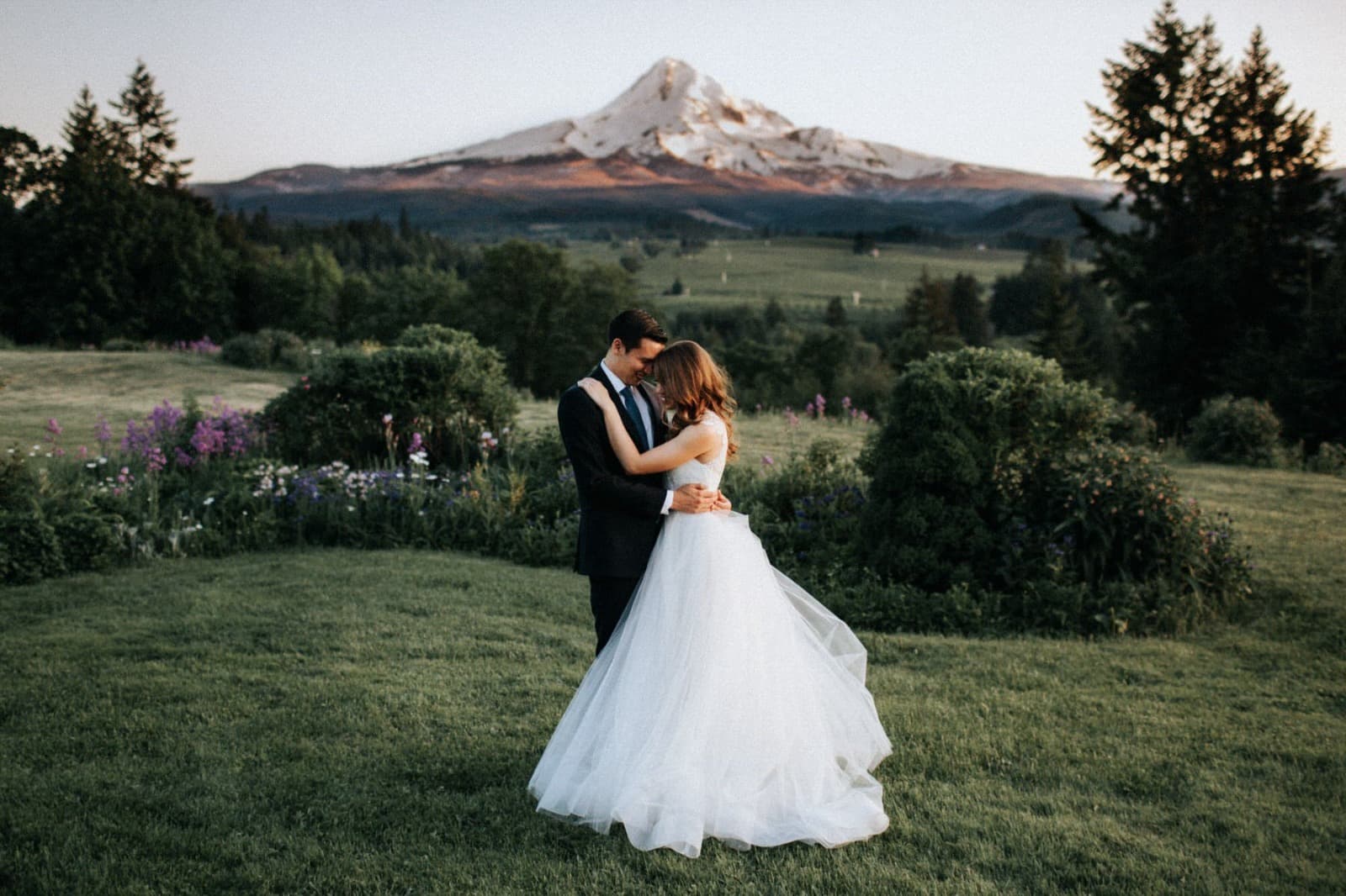 Carmel wedding photography for Classic and Modern Couples