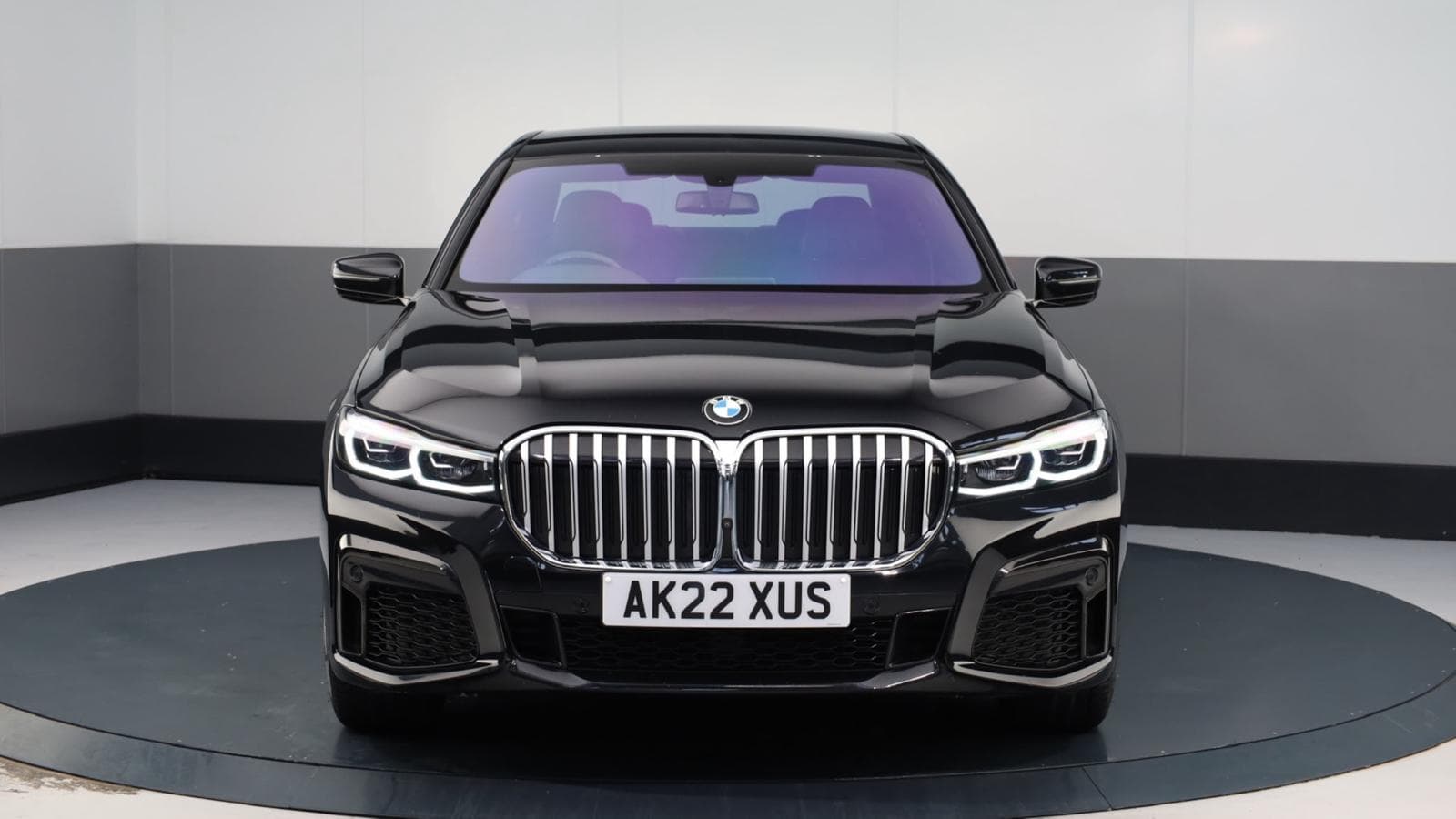 Private Taxi Nottingham to Birmingham Airport – Door-to-Door Travel