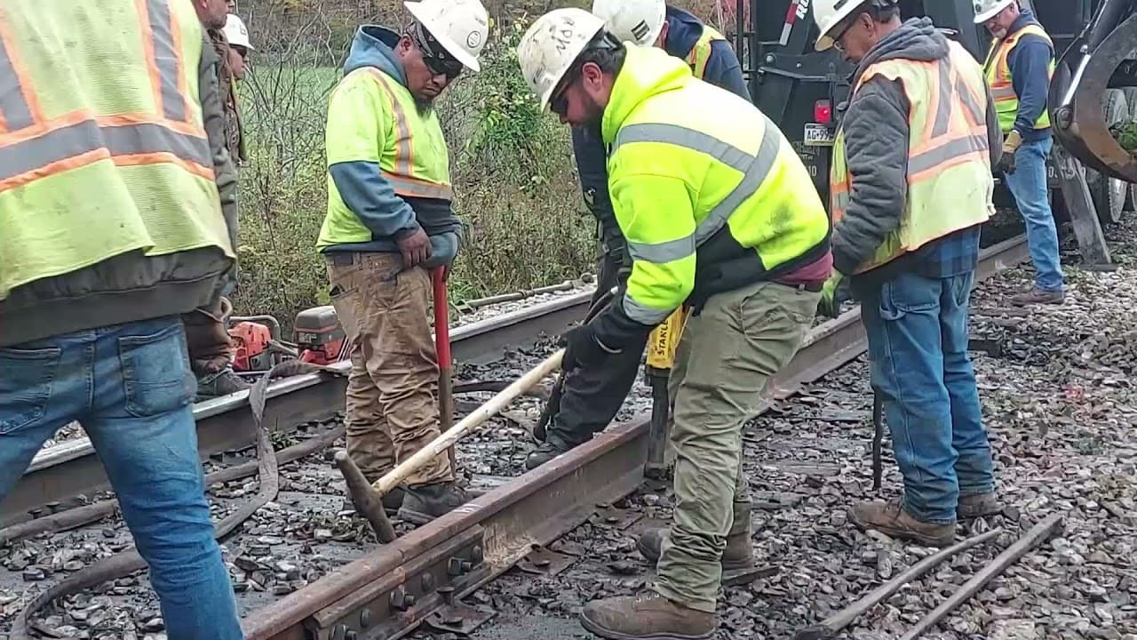 Canadian Rail Jobs Supporting a Connected Economy