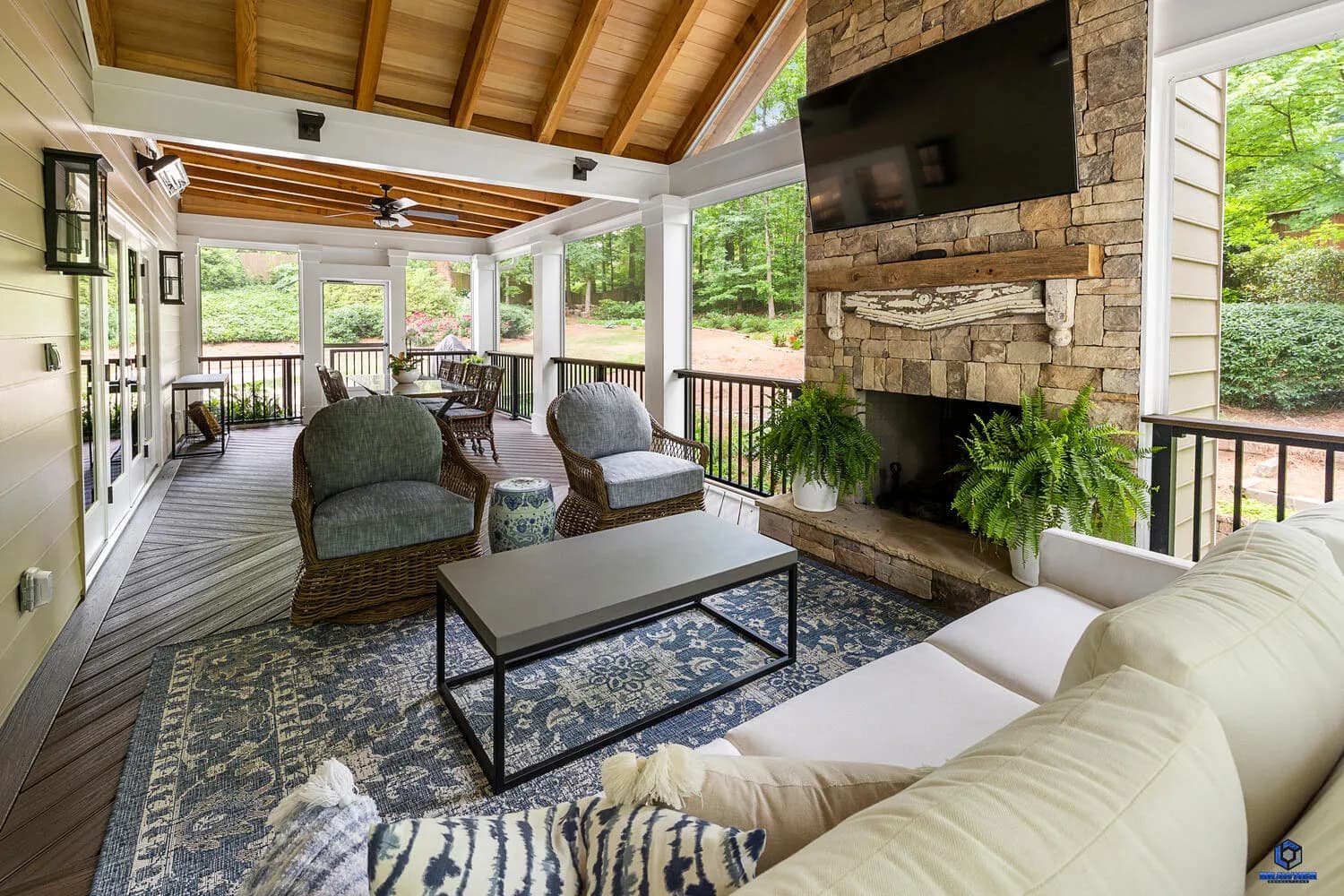 Deck Builder Acworth – Custom Outdoor Spaces