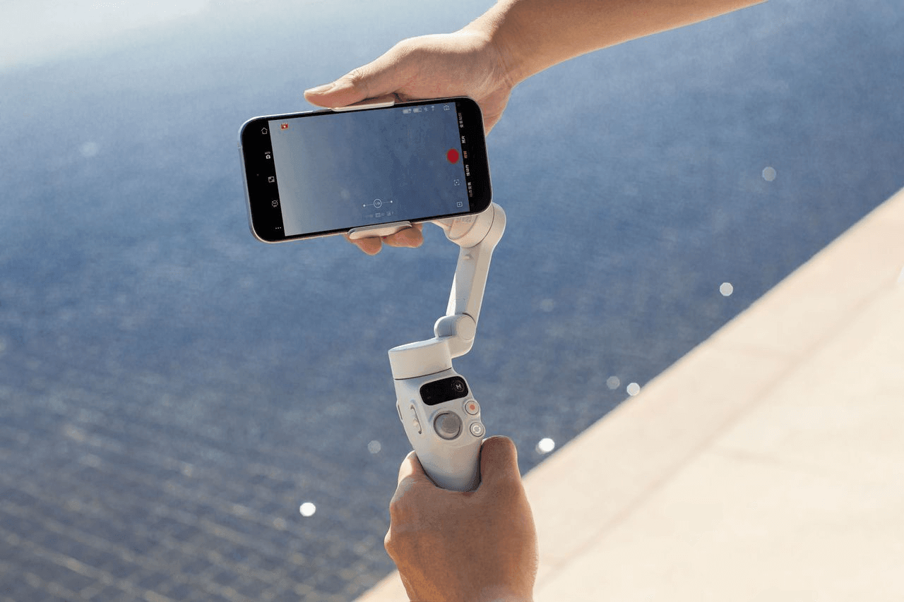 Hohem Gimbal Stabilizer for Unmatched Video Precision
