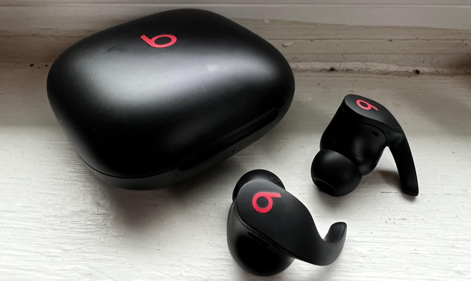 AirPods Pro vs Beats Fit Pro 2: Noise Cancel Test Results