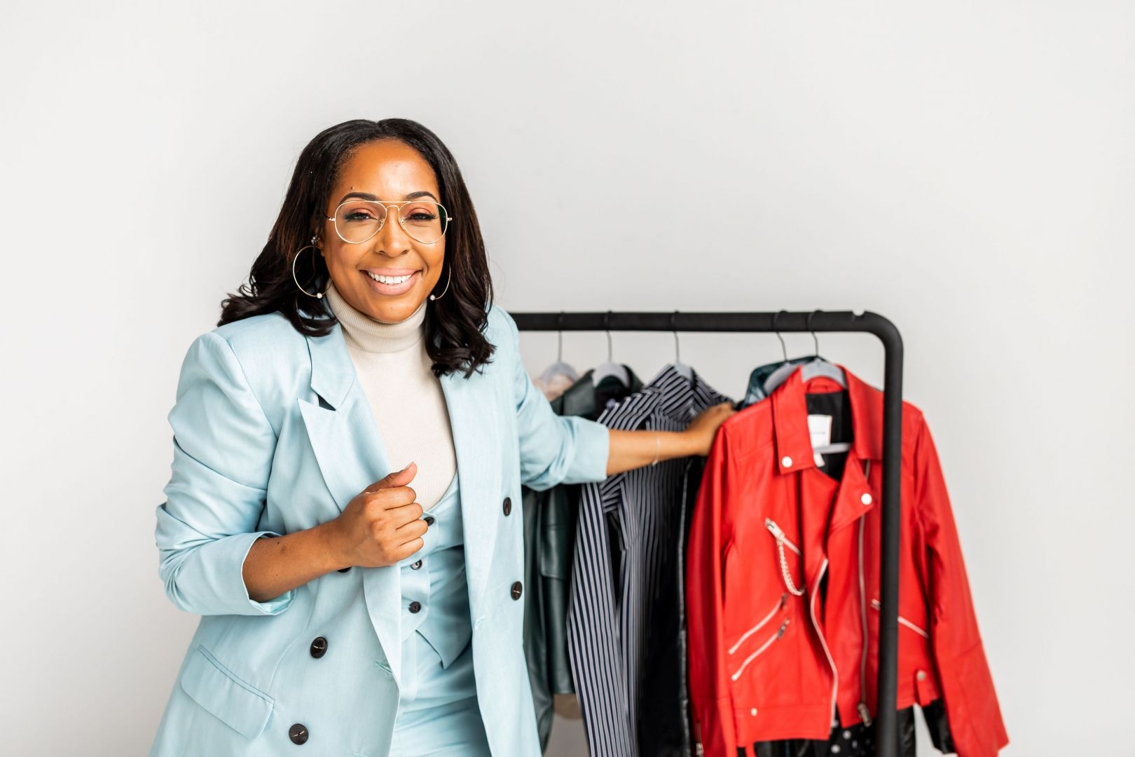 Personal Styling That Empowers: Jamie Lewis’ Approach to Confidence Through Fashion