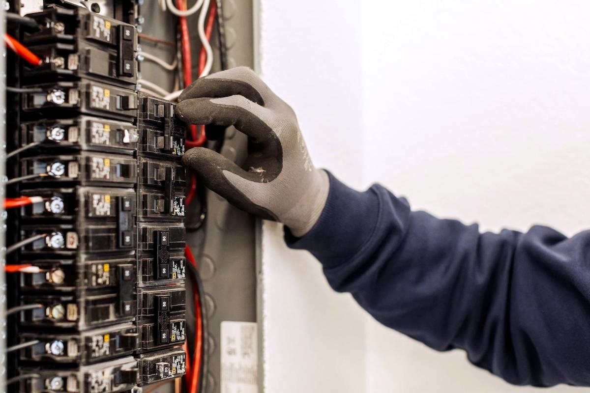 Reliable General Building Maintenance Solutions Across Western Canada