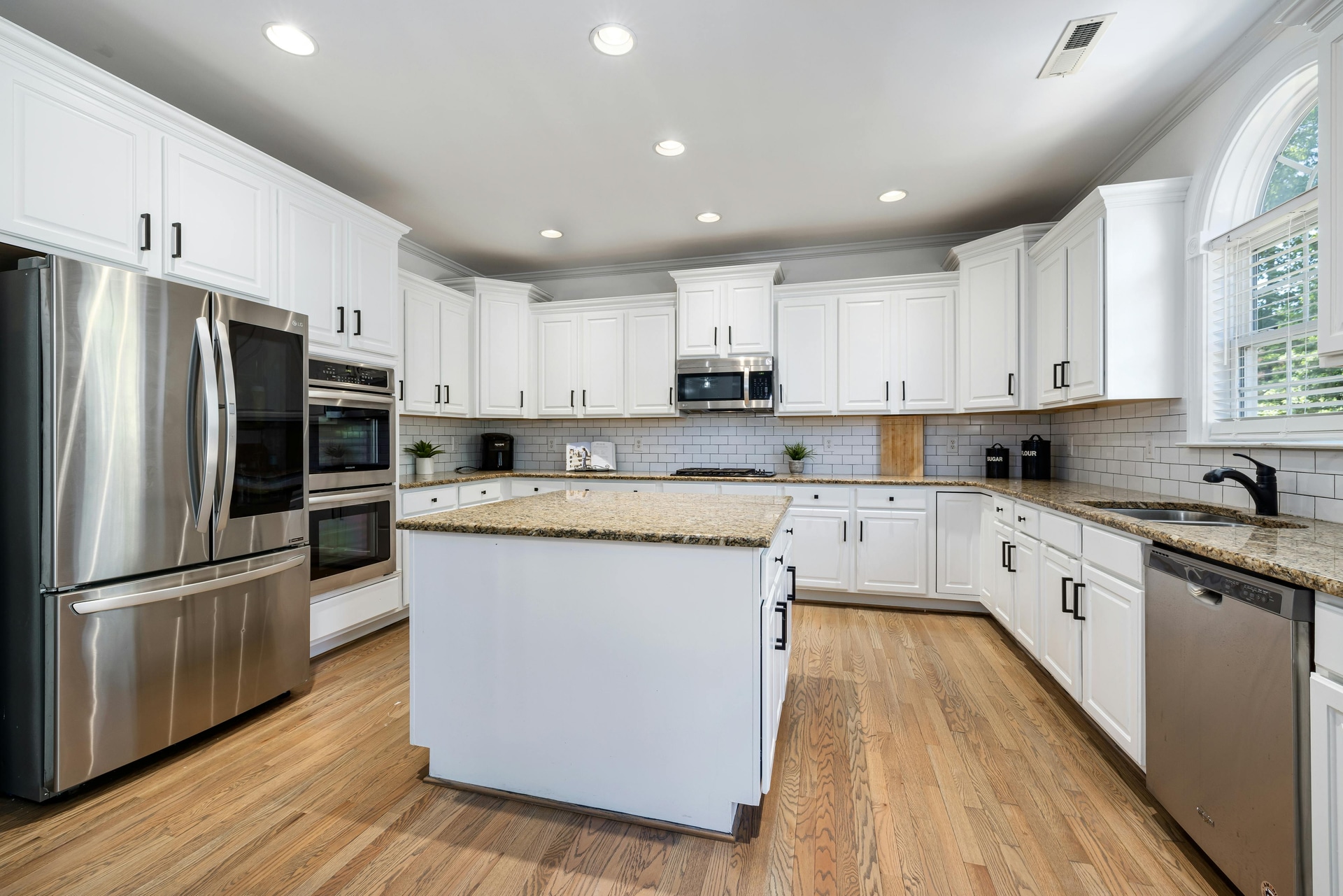 Austin Commercial Remodeling Contractor for Bold, Modern Spaces