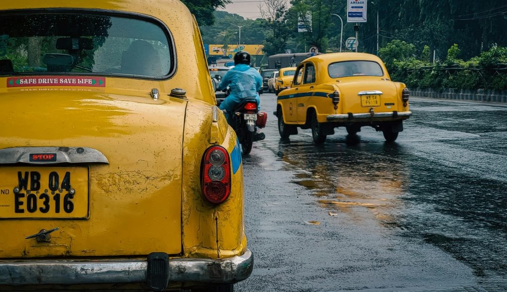 Reliable Taxi Travel in Virginia Water