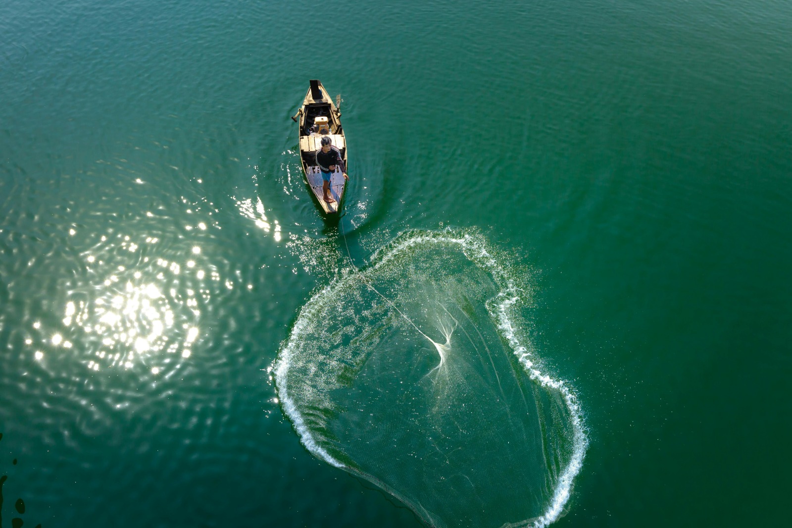 Fly Fishing Net Techniques: Landing Fish the Smart Way
