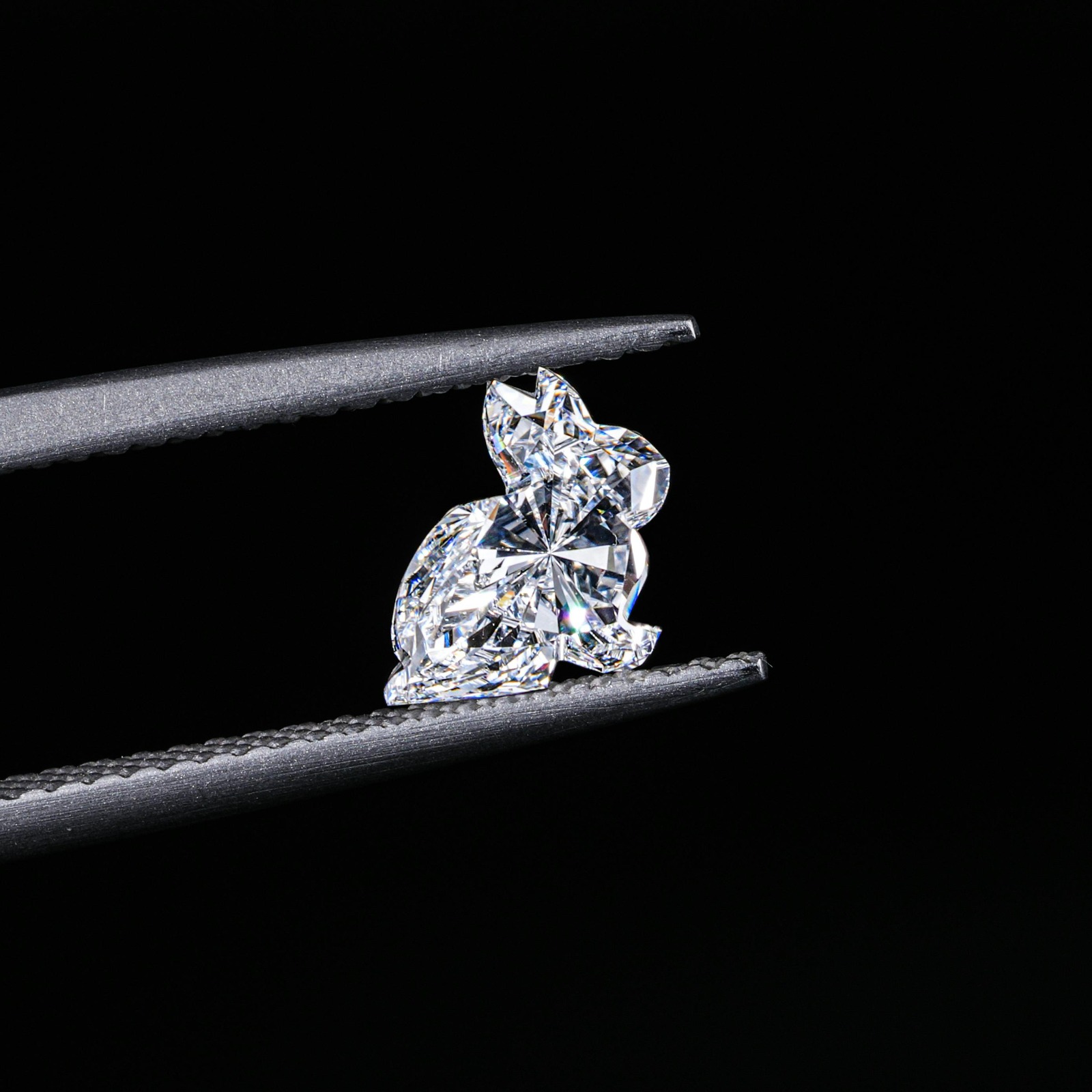 Diamond Nose Stud UK – Stylish &amp; Timeless