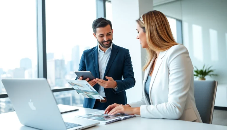 Immobilienmakler zeigt Angebote an https://frankfurt-bester-immobilienmakler.de in modernen Büroräumen.