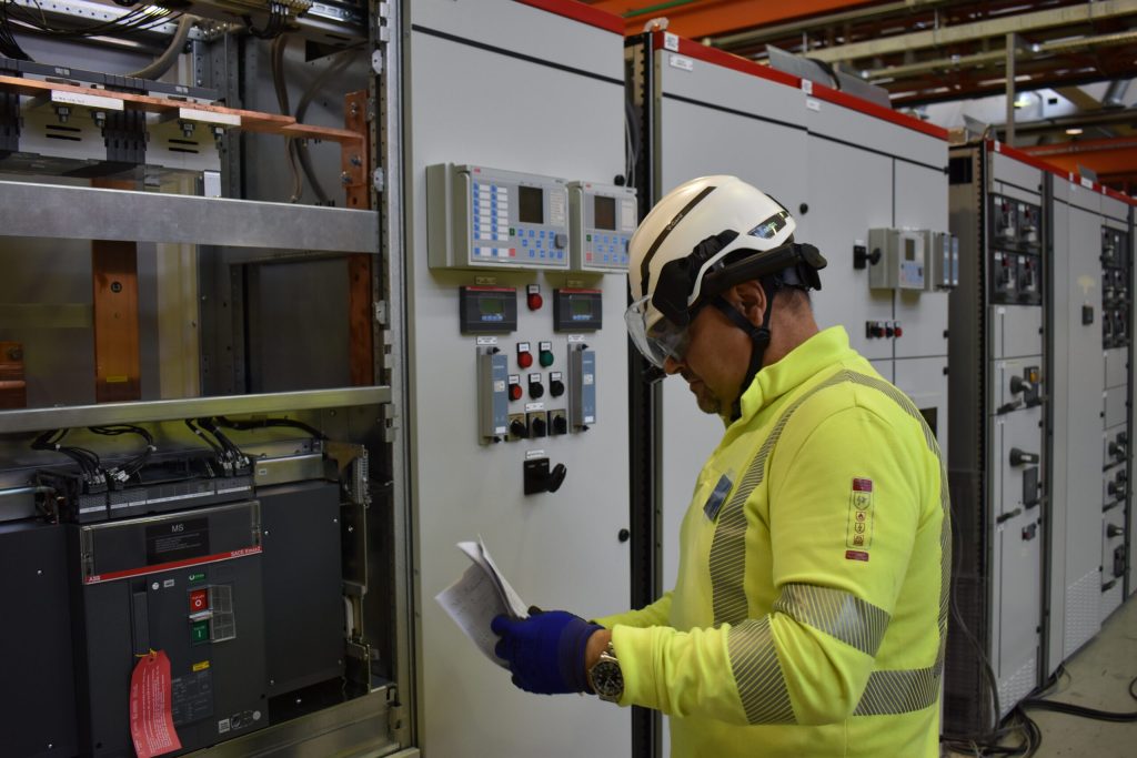 PLE2412_MAG_MAINTENANCE_ABB_02_DSC_0448-scaled